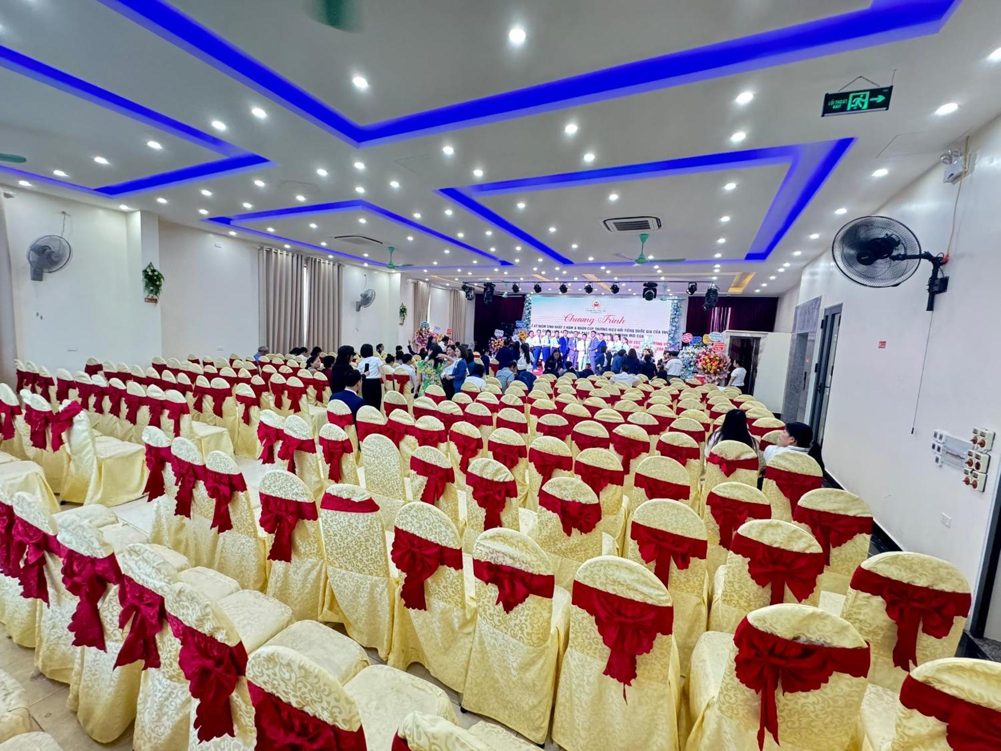 Hotel Khach San Tuan Anh Cửa Lò Extérieur photo