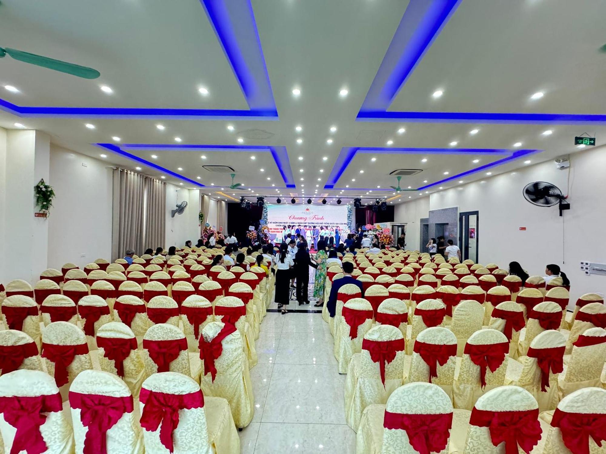 Hotel Khach San Tuan Anh Cửa Lò Extérieur photo